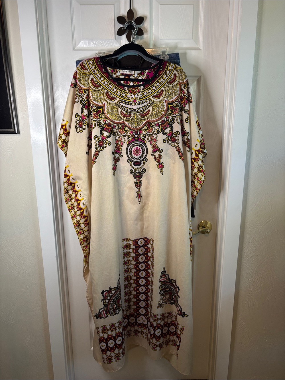 Jessica Yaylor Bohemian Cream Printed Kaftan Dress with Ornate Multicolor Motif